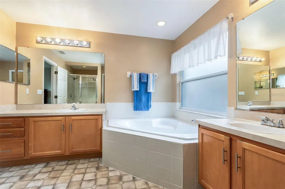 1059 BLUEGRASS DRIVE Groveland, FL 34736