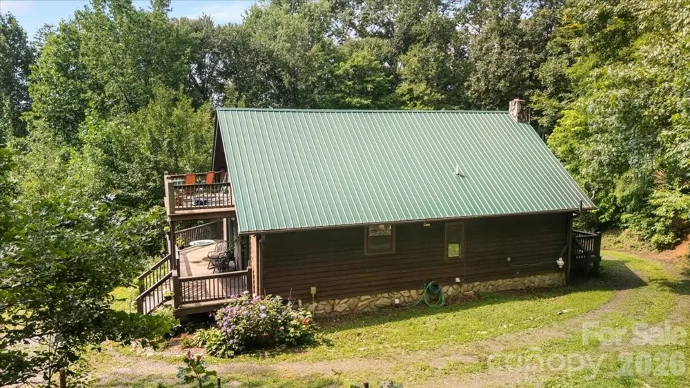 149 Charlie Mac Drive Burnsville, NC 28714