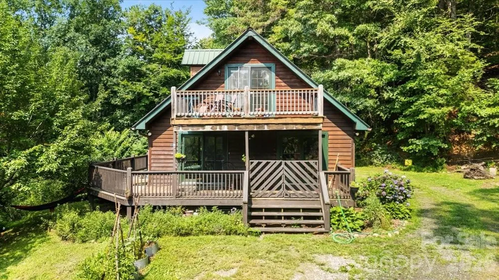 149 Charlie Mac Drive Burnsville, NC 28714