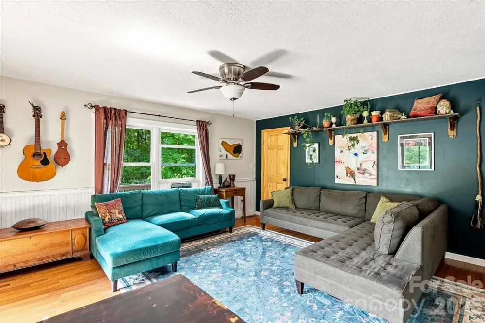 149 Charlie Mac Drive Burnsville, NC 28714