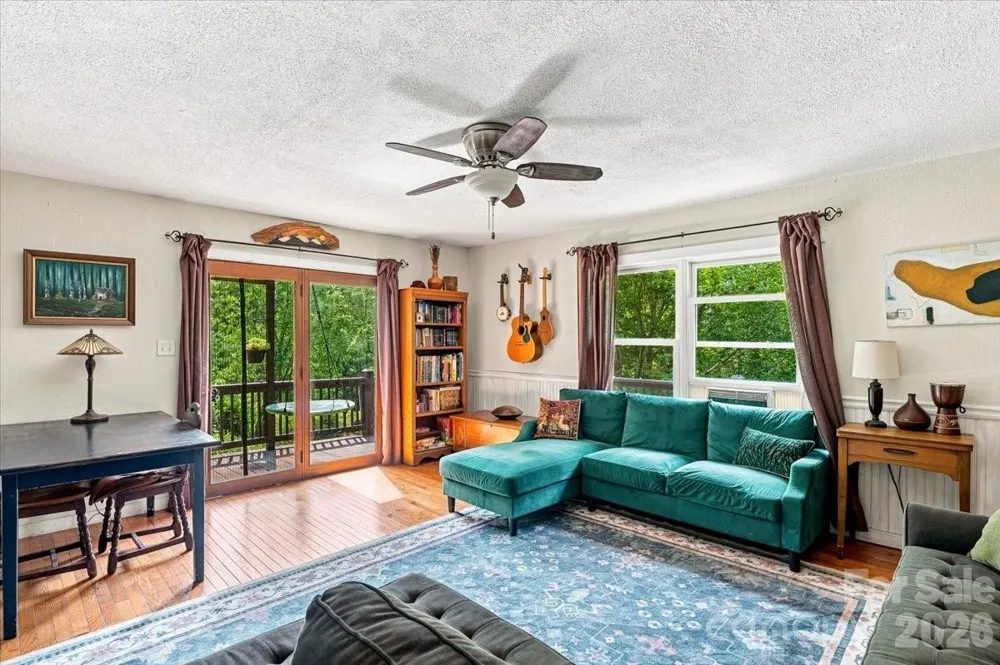 149 Charlie Mac Drive Burnsville, NC 28714