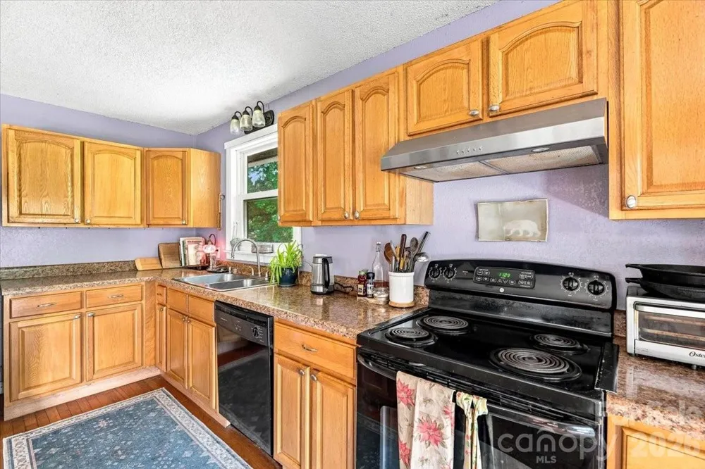 149 Charlie Mac Drive Burnsville, NC 28714