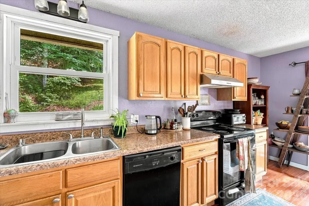 149 Charlie Mac Drive Burnsville, NC 28714
