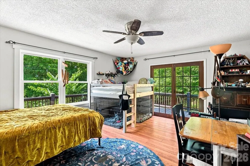 149 Charlie Mac Drive Burnsville, NC 28714