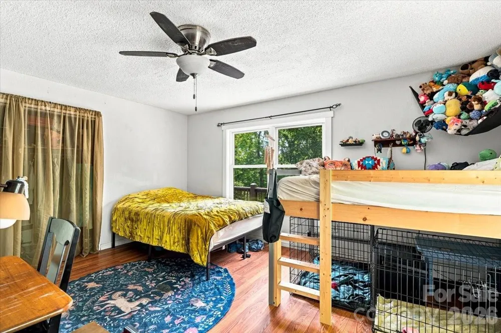 149 Charlie Mac Drive Burnsville, NC 28714