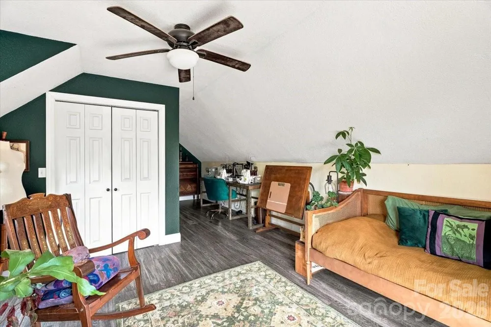 149 Charlie Mac Drive Burnsville, NC 28714