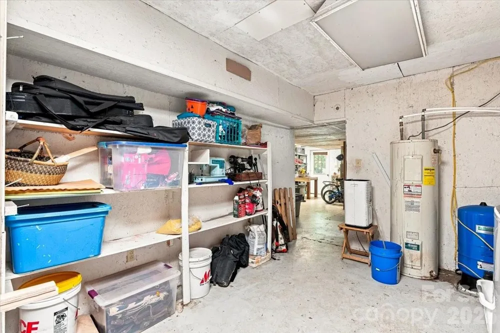 149 Charlie Mac Drive Burnsville, NC 28714