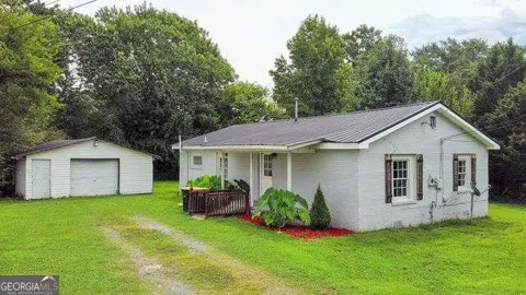10 Betty K Avenue