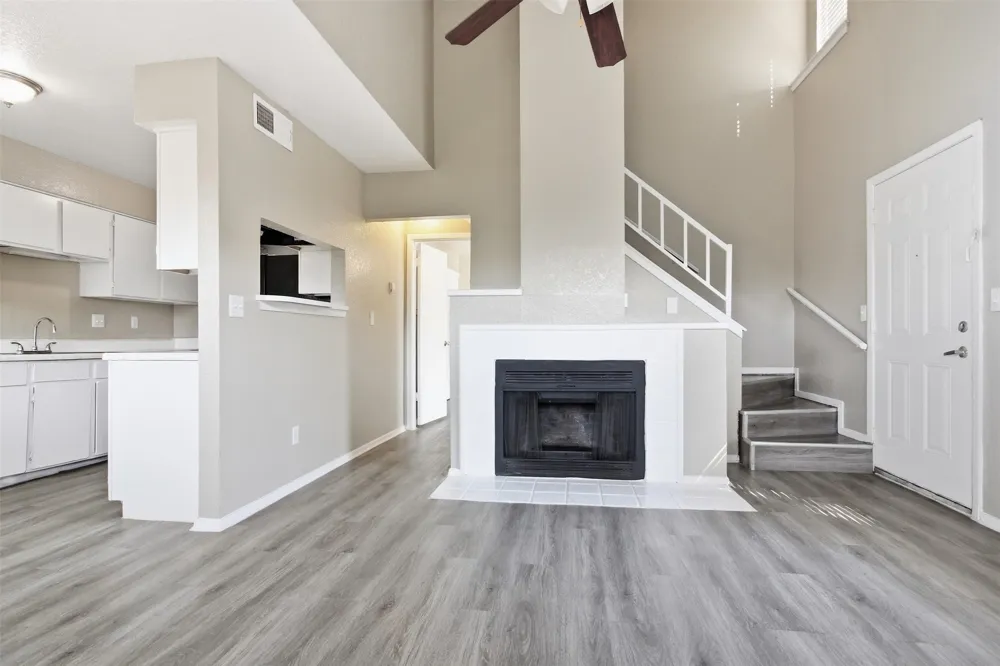 1122 Millview #2704 Arlington, TX 76012
