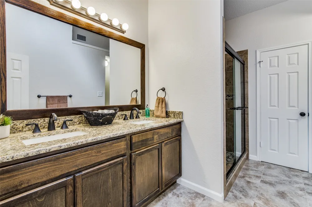 819 Binbrook Drive Mesquite, TX 75149