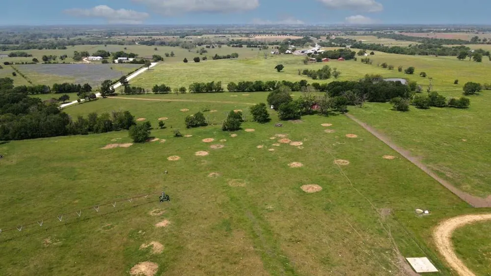2 Cr 305 Road Navasota, TX 77868