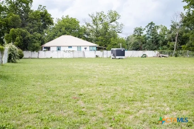 403 S Nolan Cameron, TX 76520