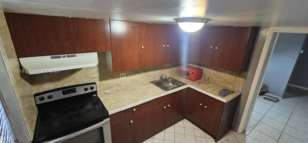 4168 Inverrary Dr #112 Lauderhill, FL 33319