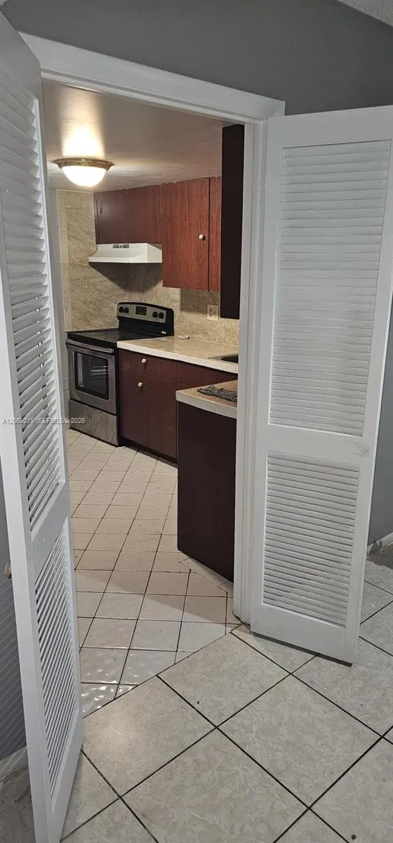 4168 Inverrary Dr #112 Lauderhill, FL 33319