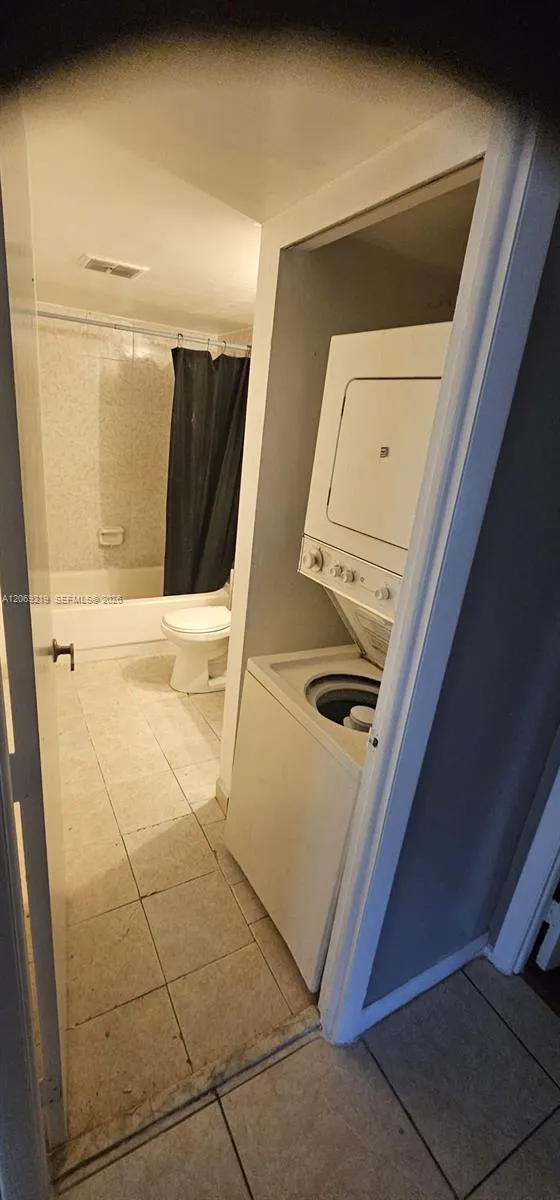 4168 Inverrary Dr #112 Lauderhill, FL 33319