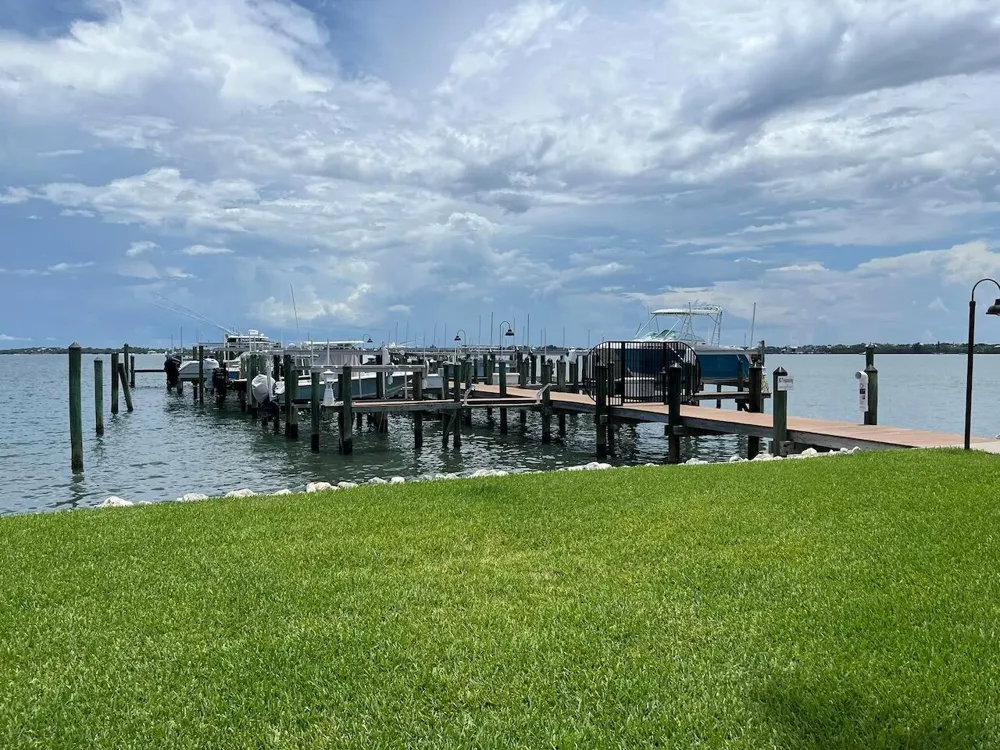 4044 NE Breakwater Drive Jensen Beach, FL 34957
