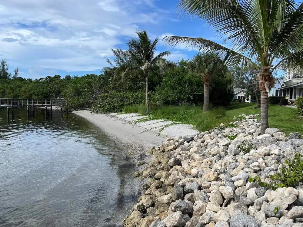 4044 NE Breakwater Drive Jensen Beach, FL 34957