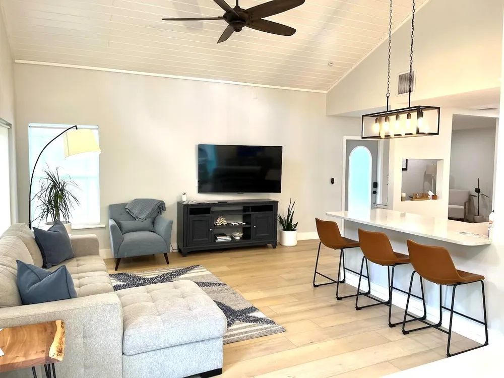 4044 NE Breakwater Drive Jensen Beach, FL 34957