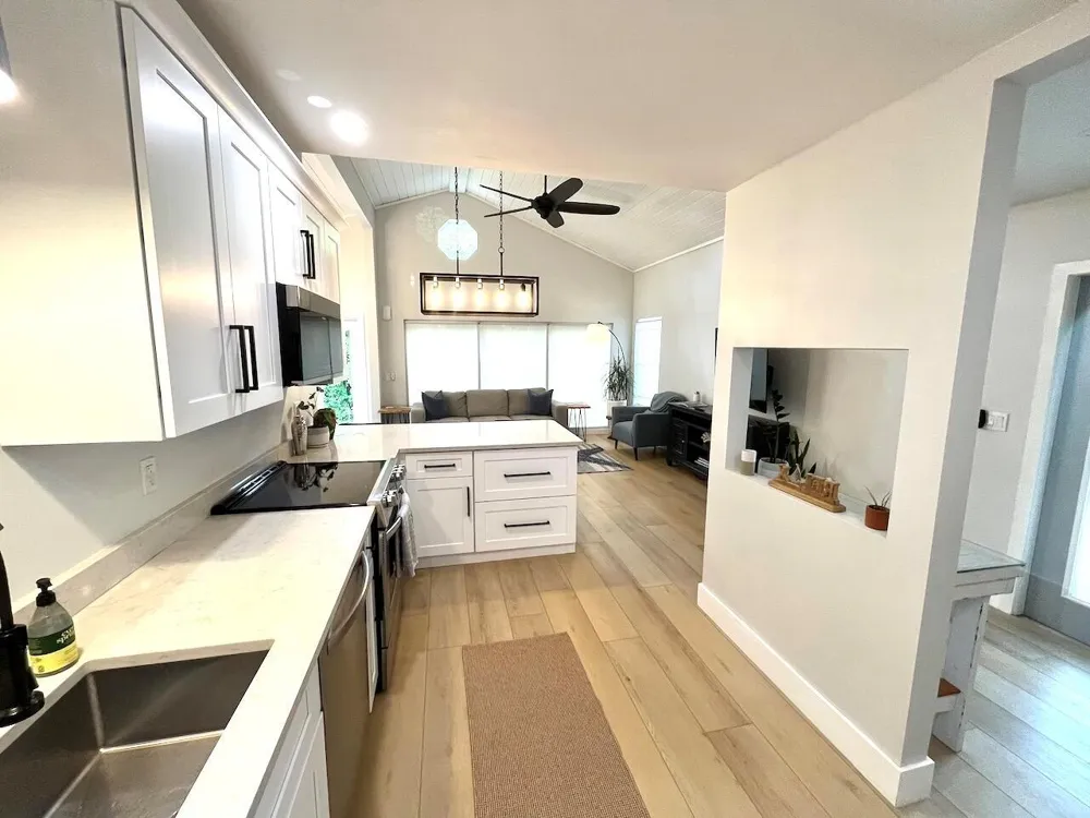 4044 NE Breakwater Drive Jensen Beach, FL 34957