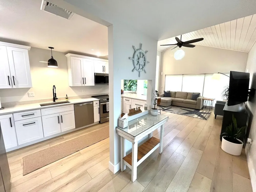 4044 NE Breakwater Drive Jensen Beach, FL 34957