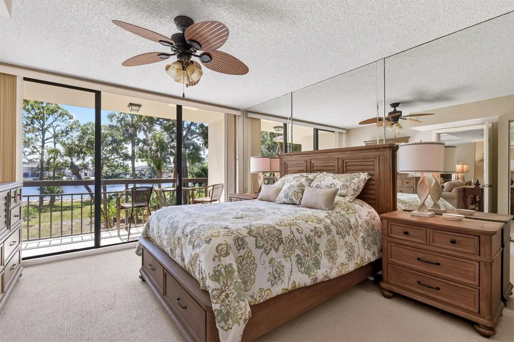 2101 Marina Isle Way #202 Jupiter, FL 33477