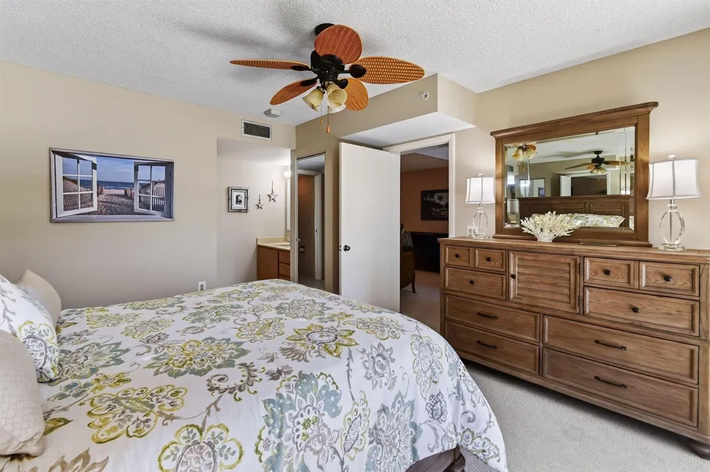 2101 Marina Isle Way #202 Jupiter, FL 33477