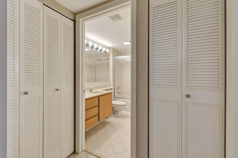 2101 Marina Isle Way #202 Jupiter, FL 33477