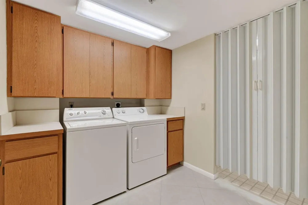 2101 Marina Isle Way #202 Jupiter, FL 33477