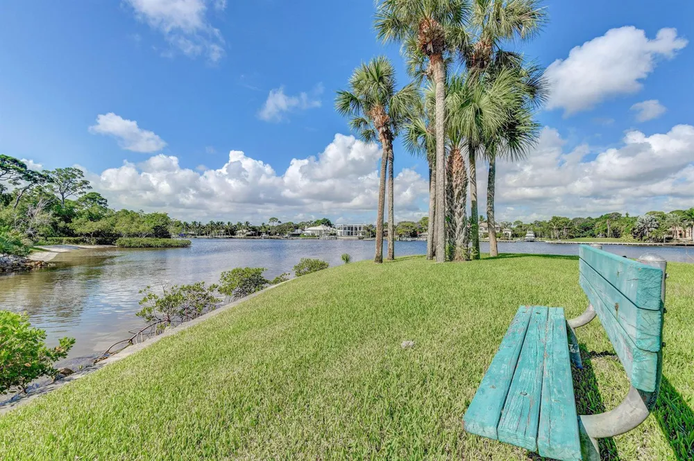 2101 Marina Isle Way #202 Jupiter, FL 33477