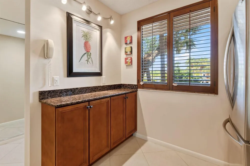 2101 Marina Isle Way #202 Jupiter, FL 33477