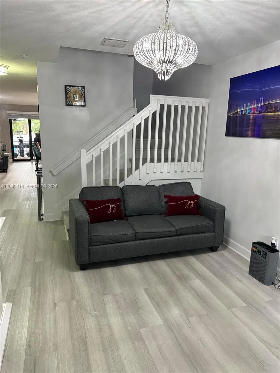 4926 NW 57th Ct Tamarac, FL 33319