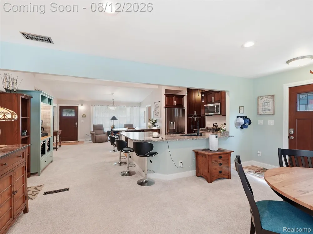 1640 Beverly Boulevard Walled Lake City, MI 48390