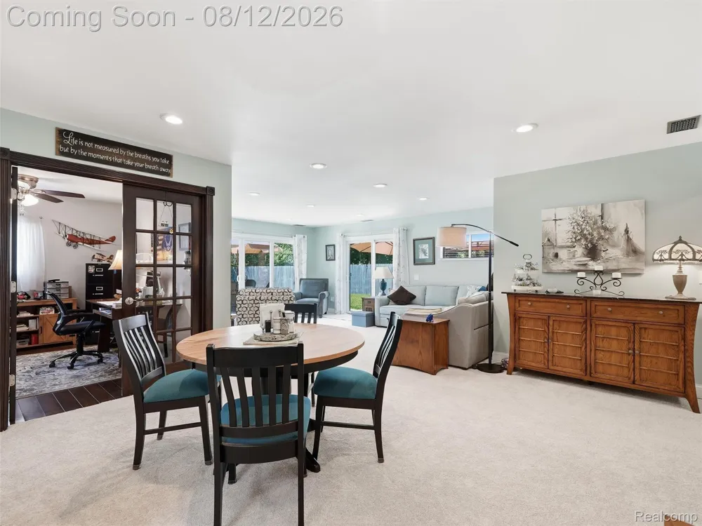 1640 Beverly Boulevard Walled Lake City, MI 48390