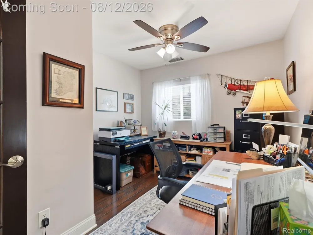 1640 Beverly Boulevard Walled Lake City, MI 48390