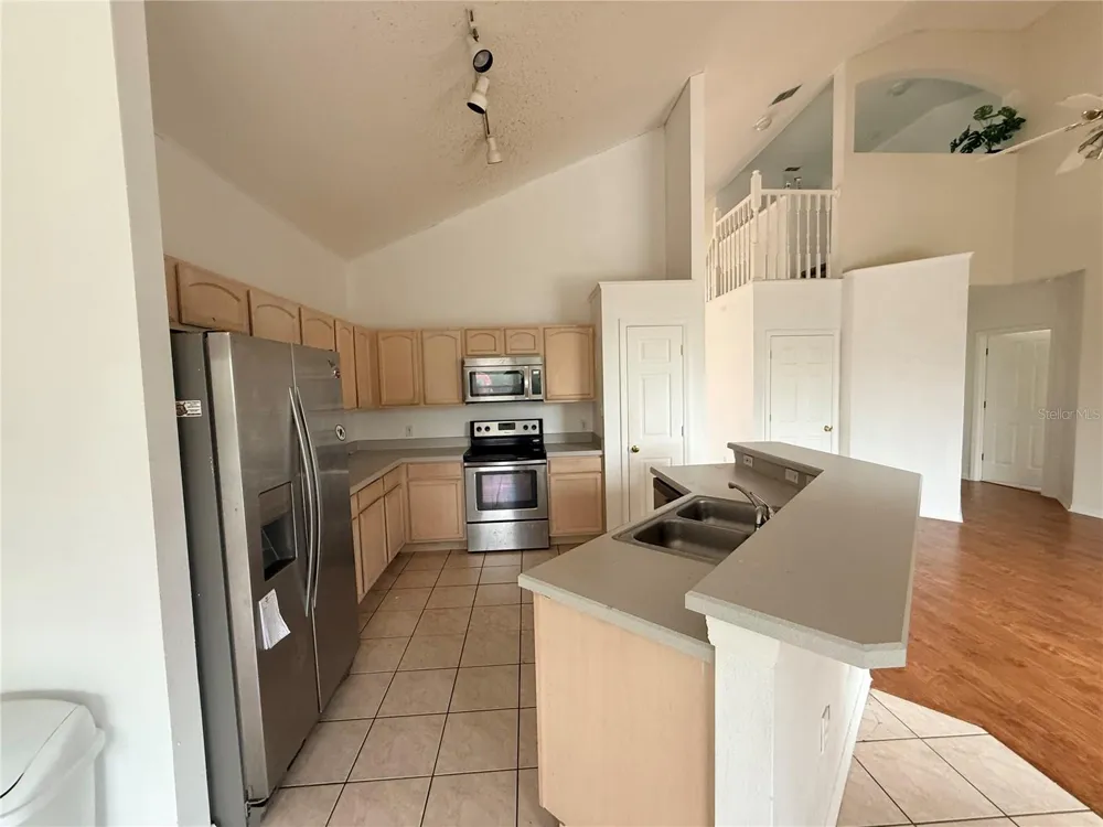 2918 BLOOMING ALAMANDA LOOP Kissimmee, FL 34747