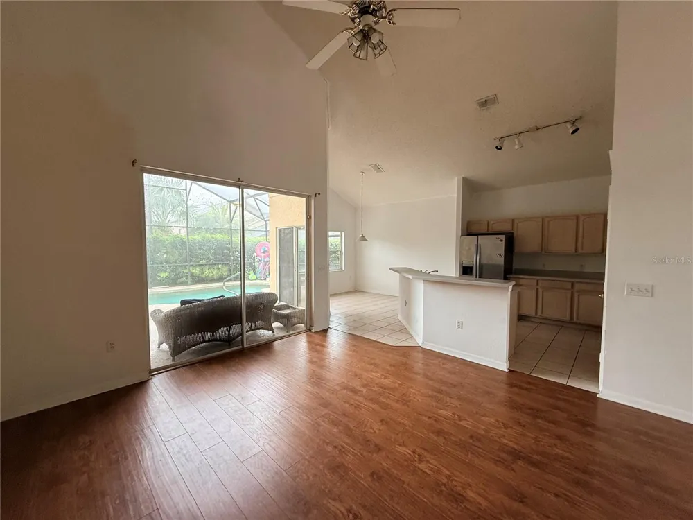 2918 BLOOMING ALAMANDA LOOP Kissimmee, FL 34747
