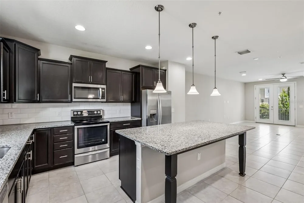 588 PIAZZA POINT Oviedo, FL 32765