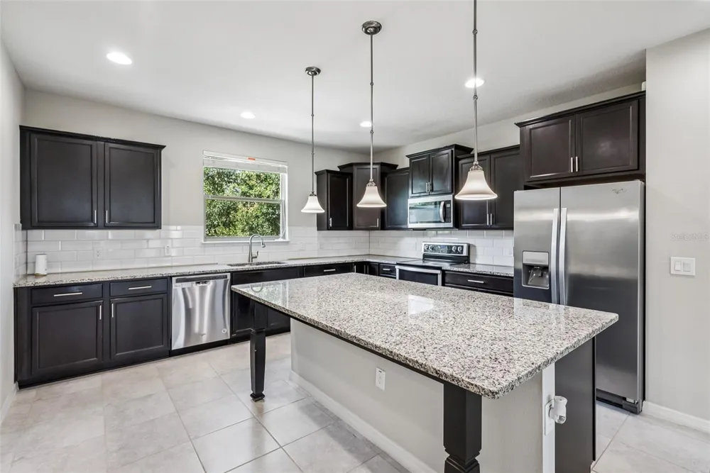 588 PIAZZA POINT Oviedo, FL 32765