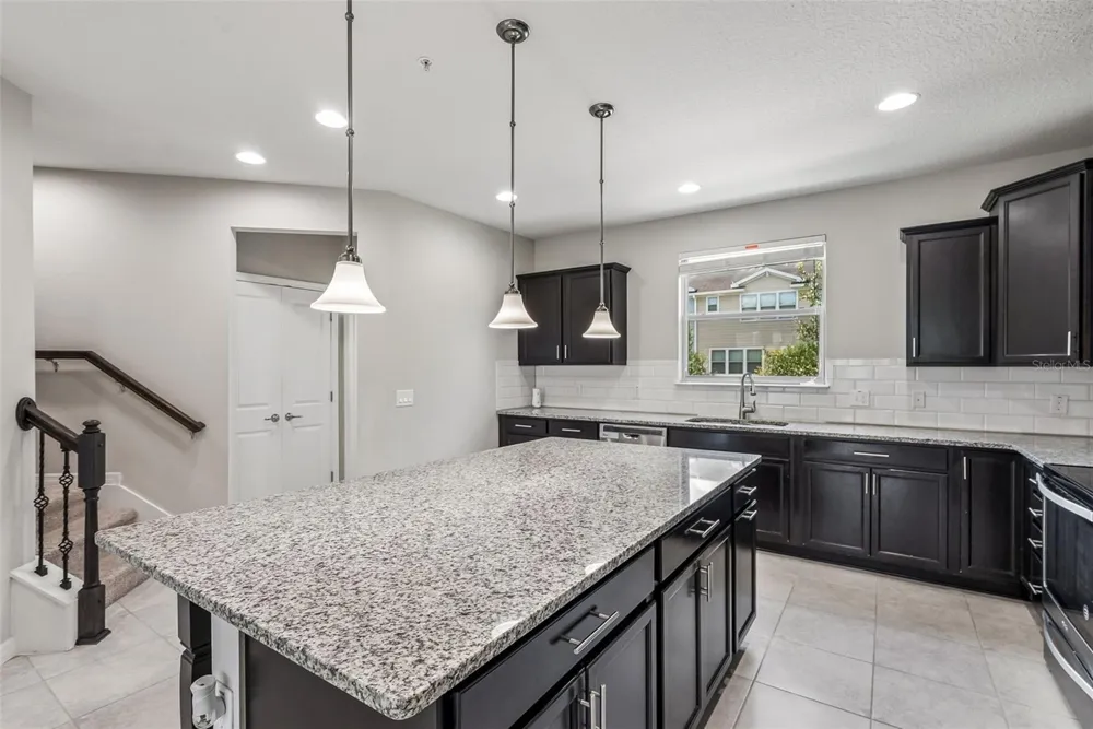 588 PIAZZA POINT Oviedo, FL 32765