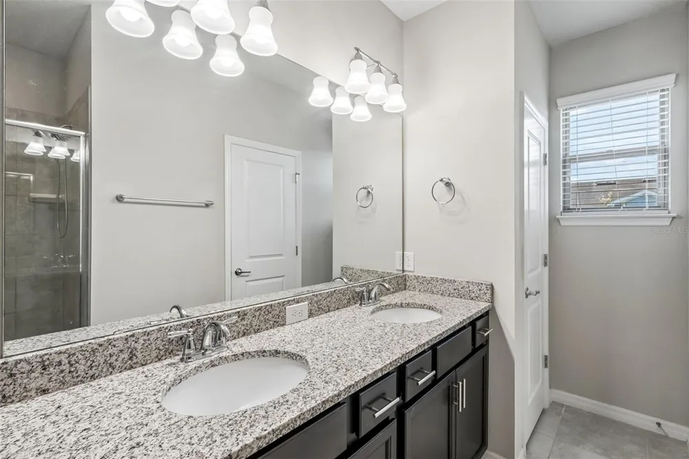 588 PIAZZA POINT Oviedo, FL 32765