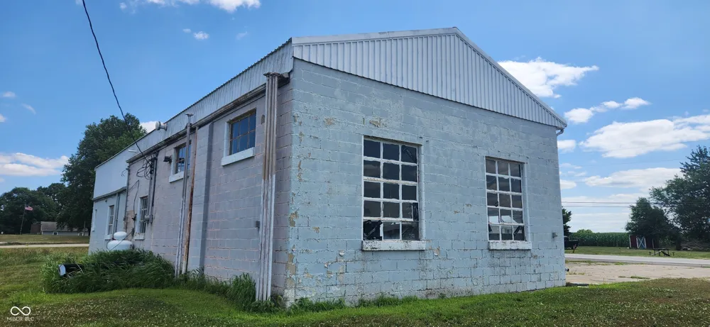 4394 E Us Highway 52 Road Rushville, IN 46173