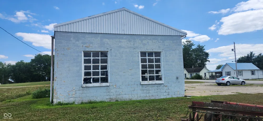 4394 E Us Highway 52 Road Rushville, IN 46173