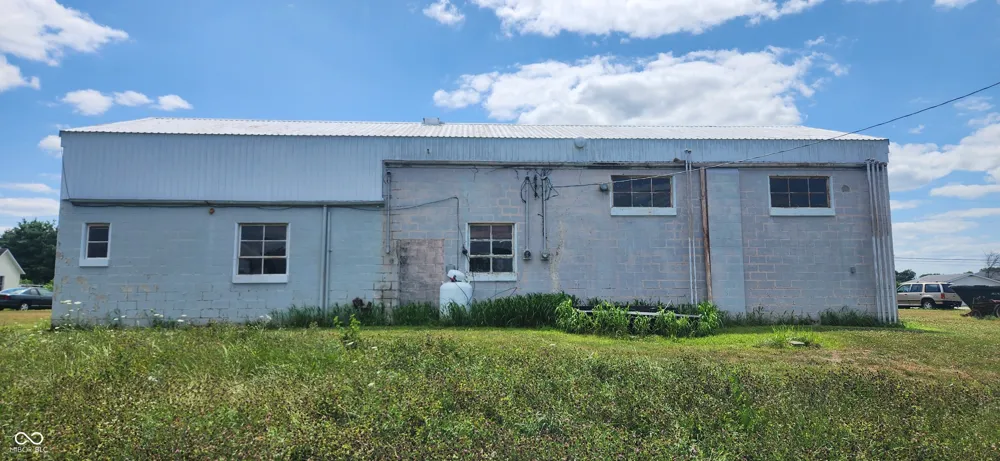 4394 E Us Highway 52 Road Rushville, IN 46173