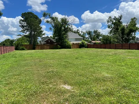 228 NW G