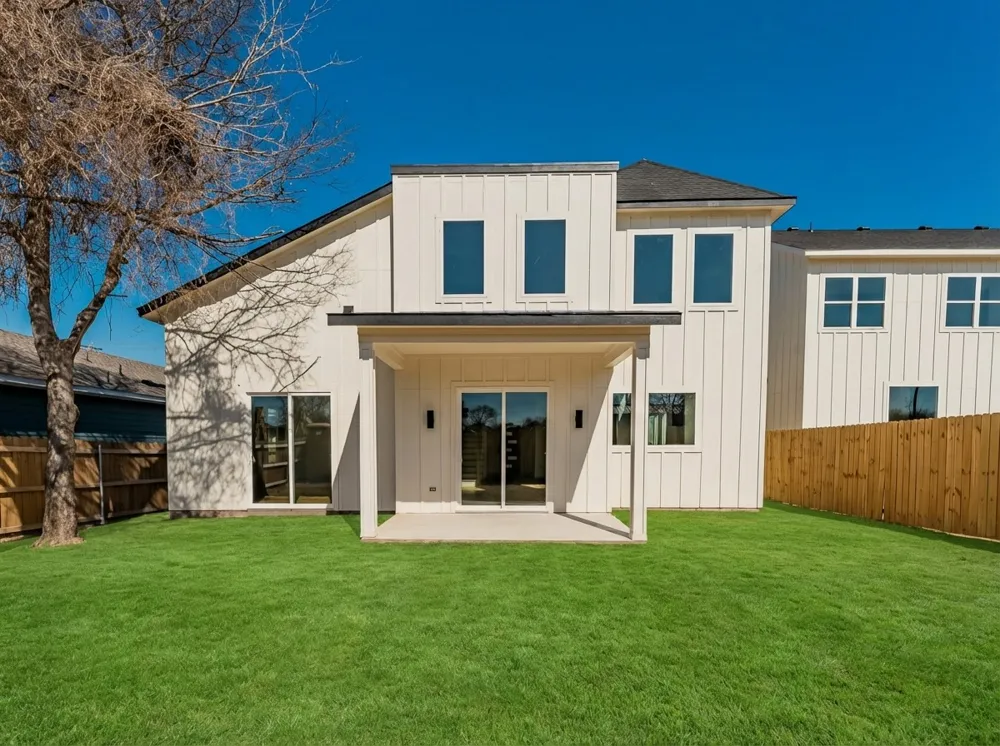 3018 Rochester Street Dallas, TX 75215