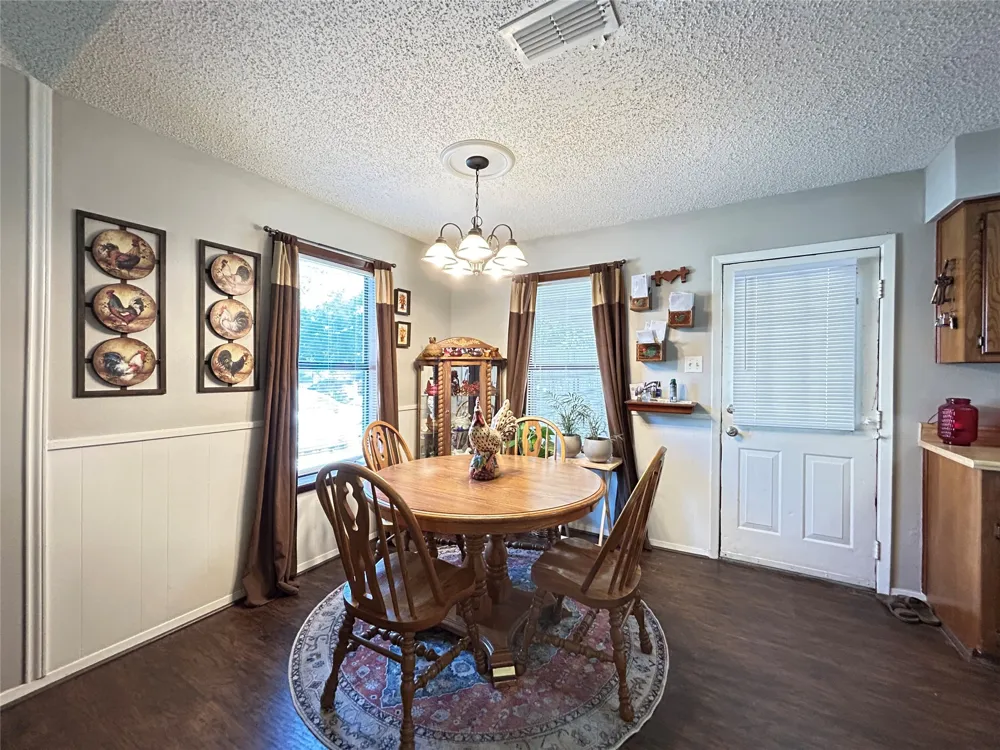601 Locust Street S Sulphur Springs, TX 75482