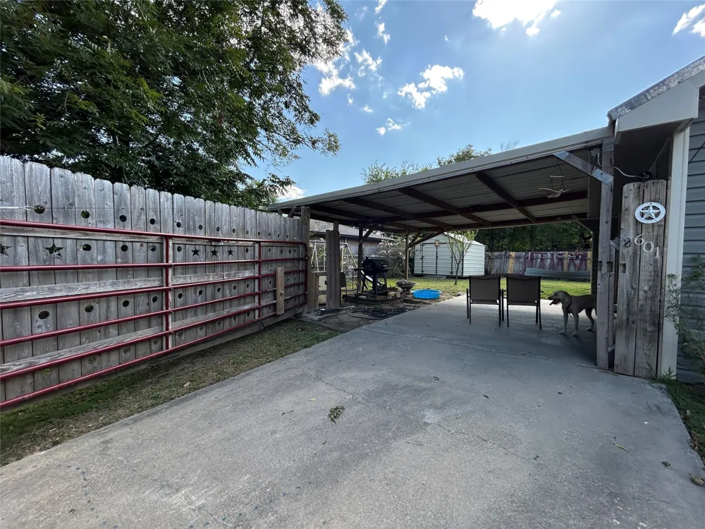 601 Locust Street S Sulphur Springs, TX 75482