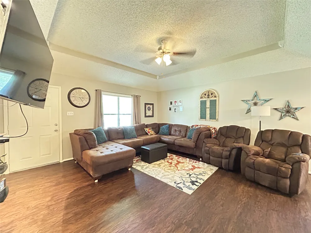 601 Locust Street S Sulphur Springs, TX 75482