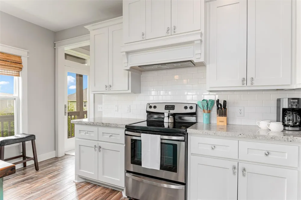 977 Clara Street Crystal Beach, TX 77650