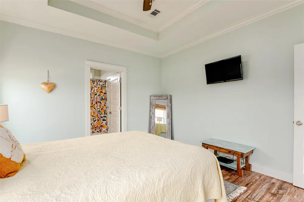 977 Clara Street Crystal Beach, TX 77650